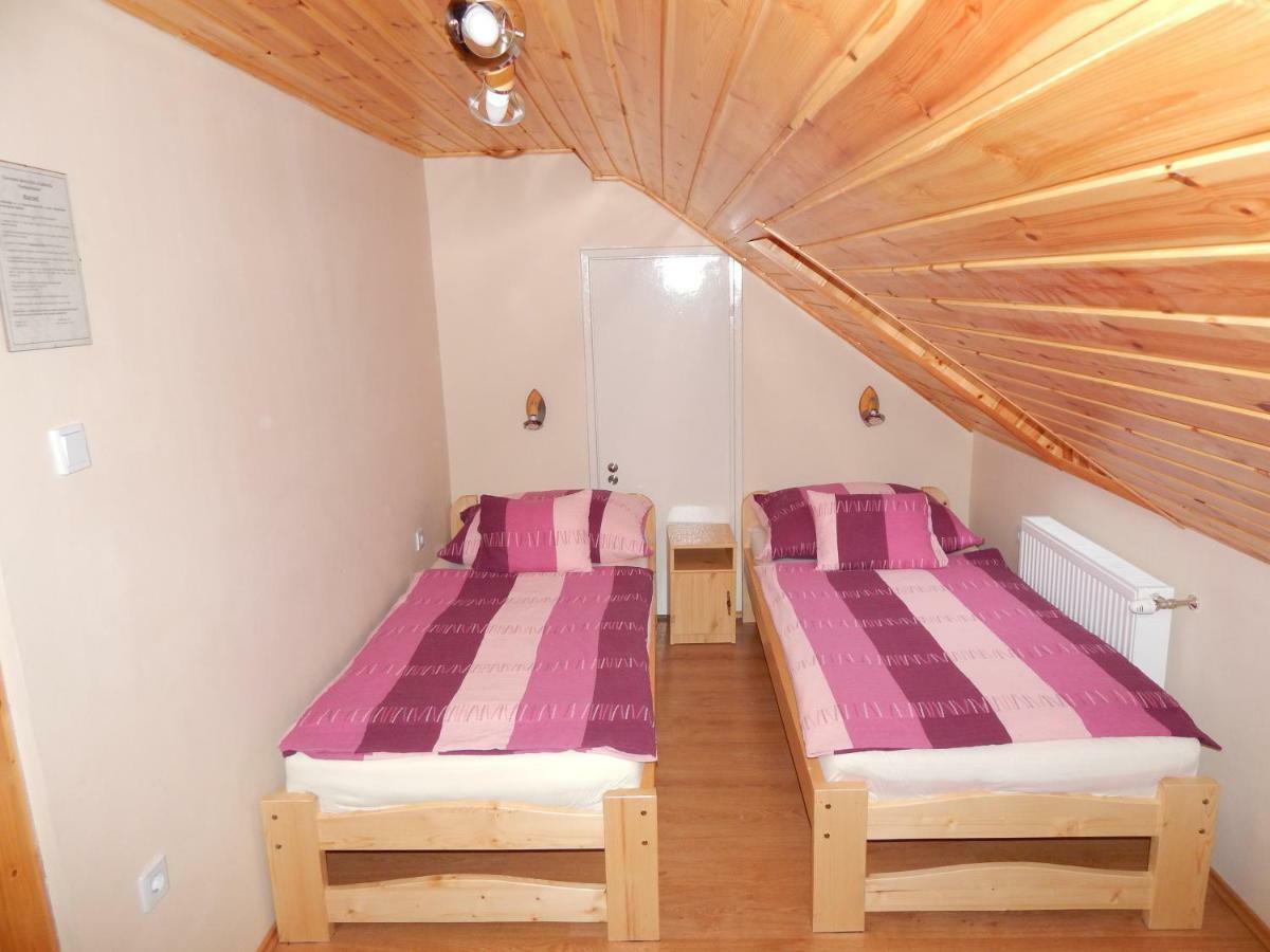 Gabriella Vendeghaz Hotel Szilvasvarad Ngoại thất bức ảnh